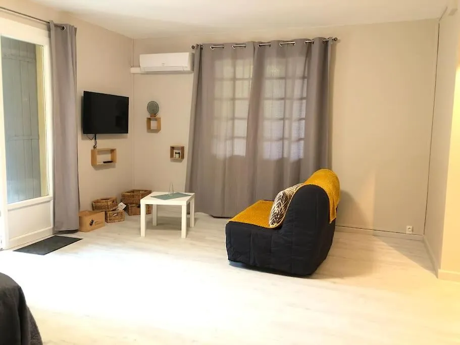 Gite Chez Bibi Studio 2 A 4 Pers Vacqueyras