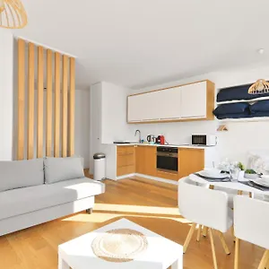 https://studio-quartier-saint-michel-notre-dame.fr-paris.fr